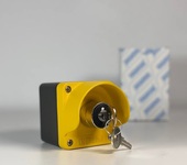 Пост кнопочный металлический с ключом 0-1 с фиксацией (1НО), M1C100AA20 - Инстин