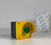 Пост кнопочный металлический с зеленой кнопкой (1НО), M1C100HY - Инстин